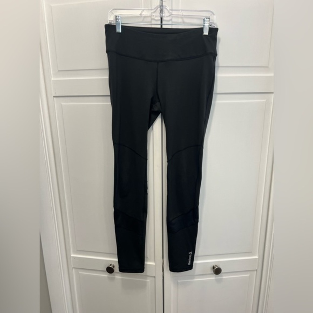 Reebok SpeedWick Black Leggings. Size Medium